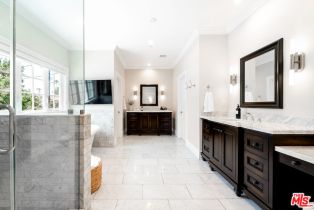 Single Family Residence, 4469 Stern ave, Sherman Oaks, CA 91423 - 24