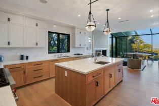 Single Family Residence, 7052 Dume dr, Malibu, CA 90265 - 12