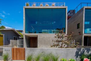 Single Family Residence, 533   Grand Blvd, Venice, CA  Venice, CA 90291