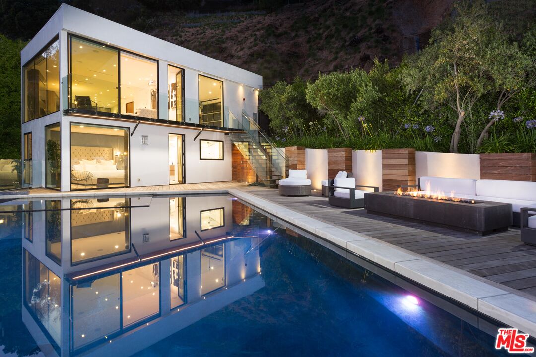 Single Family Residence, 8780 Hollywood blvd, West Hollywood , CA 90069 - 1