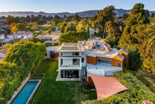 Single Family Residence, 831   Georgina Ave, Santa Monica, CA  Santa Monica, CA 90402