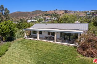 Single Family Residence, 30060 Harvester rd, Malibu, CA 90265 - 30