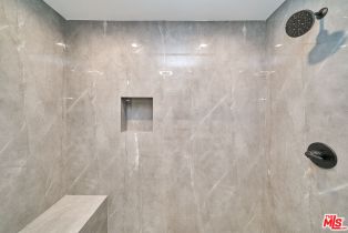 Apartment, 145 Maple dr, Beverly Hills, CA 90212 - 9