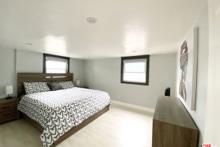 Single Family Residence, 84 Palm st, Ventura, CA 93001 - 30