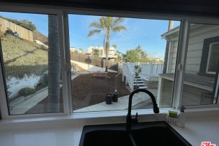 Single Family Residence, 84 Palm st, Ventura, CA 93001 - 19
