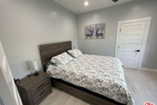 Single Family Residence, 84 Palm st, Ventura, CA 93001 - 17