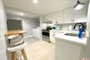 Single Family Residence, 84 Palm st, Ventura, CA 93001 - 24