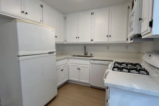 Condominium, 5115 Kester ave, Sherman Oaks, CA 91403 - 10