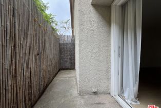 Condominium, 5115 Kester ave, Sherman Oaks, CA 91403 - 24