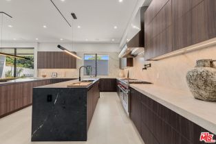 Single Family Residence, 13016 Chandler blvd, Sherman Oaks, CA 91401 - 10