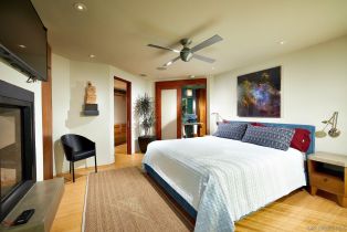 , 3377 Ocean Front walk, San Diego, CA 92109 - 9