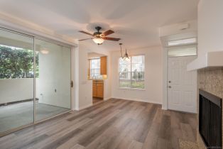 Condominium, 3621 Bernwood pl, San Diego, CA 92130 - 3