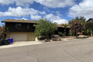 Single Family Residence, 4940 DEFIANCE way, San Diego, CA 92115 - 49