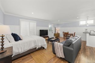 , 868 J, Coronado, CA 92118 - 24