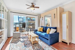 , 1021 Scott, San Diego, CA 92106 - 5