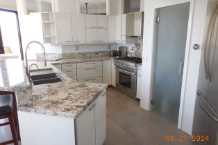 , 611 G st, San Diego, CA 92101 - 5