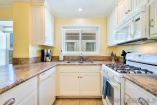 , 804 Monterey ct, San Diego, CA 92109 - 9