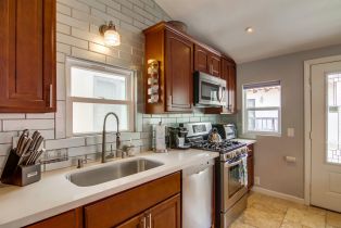 , 2715 Strand way, San Diego, CA 92109 - 4