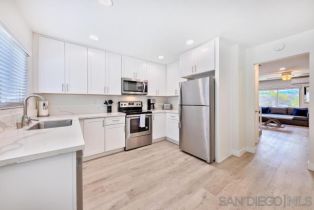 , 1520 Thomas ave, San Diego, CA 92109 - 10