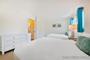 , 1520 Thomas ave, San Diego, CA 92109 - 15