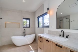 , 1855 Reed, San Diego, CA 92109 - 18