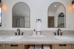 , 1855 Reed, San Diego, CA 92109 - 19