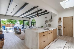 , 1855 Reed, San Diego, CA 92109 - 7