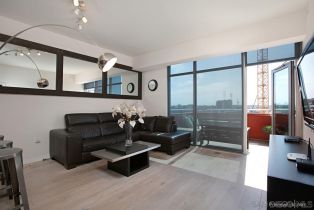 , 206 Park blvd, San Diego, CA 92101 - 4