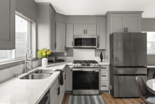 , 1020 Beryl st, San Diego, CA 92109 - 3