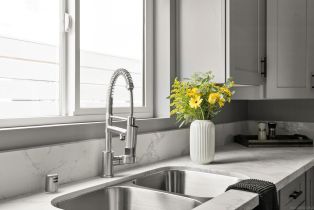 , 1020 Beryl st, San Diego, CA 92109 - 9