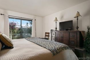 , 12012 Royal Birkdale, San Diego, CA 92128 - 21