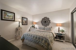 , 12012 Royal Birkdale, San Diego, CA 92128 - 25