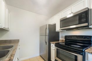 Condominium, 4398 Delta st, San Diego, CA 92113 - 7