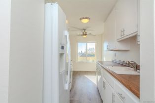 Condominium, 1855 Diamond st, San Diego, CA 92109 - 11