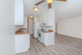 Condominium, 1855 Diamond st, San Diego, CA 92109 - 8