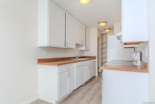 Condominium, 1855 Diamond st, San Diego, CA 92109 - 9