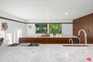 Single Family Residence, 13547 Contour dr, Sherman Oaks, CA 91423 - 12