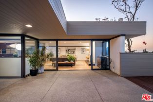 Single Family Residence, 13547 Contour dr, Sherman Oaks, CA 91423 - 5