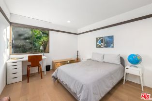 Single Family Residence, 13547 Contour dr, Sherman Oaks, CA 91423 - 23