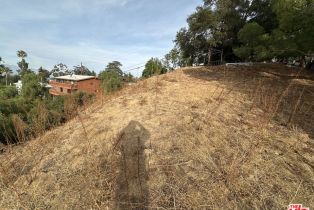 , 0 ., Woodland Hills, CA 91364 - 4