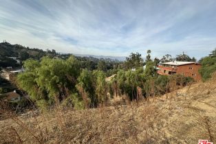 , 0 ., Woodland Hills, CA 91364 - 3