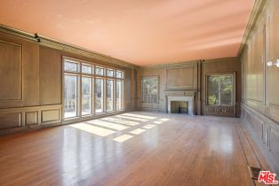 Single Family Residence, 9463 Sunset blvd, Beverly Hills, CA 90210 - 4