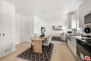 , 117 Channel rd, Santa Monica, CA 90402 - 6