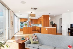 Condominium, 2999 Ocean blvd, Long Beach, CA 90803 - 2