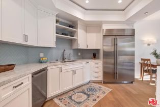 Condominium, 300 Swall dr, Beverly Hills, CA 90211 - 8