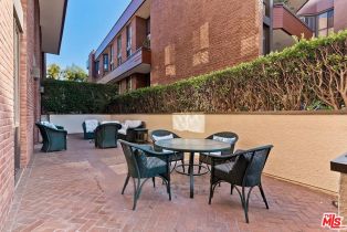 Condominium, 300 Swall dr, Beverly Hills, CA 90211 - 16