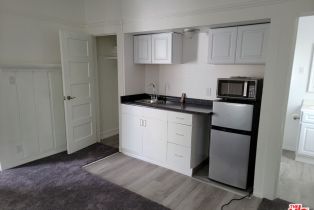 , 125 Broadway, Redondo Beach, CA 90277 - 5