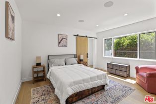 Single Family Residence, 5517 Sunnyslope ave, Sherman Oaks, CA 91401 - 9
