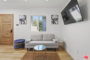 Single Family Residence, 5517 Sunnyslope ave, Sherman Oaks, CA 91401 - 21