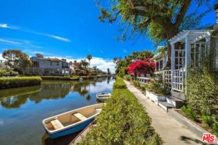 Apartment, 2318 Strongs dr, Venice, CA 90291 - 16